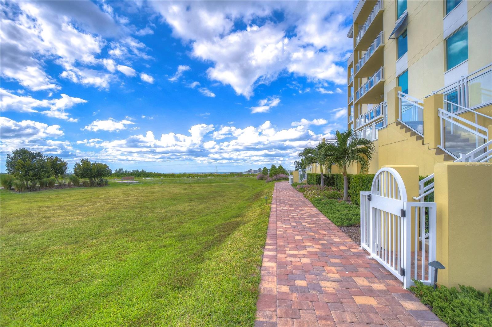 SUNSET POINTE AT COLLANY KEY IV CONDO - Residential