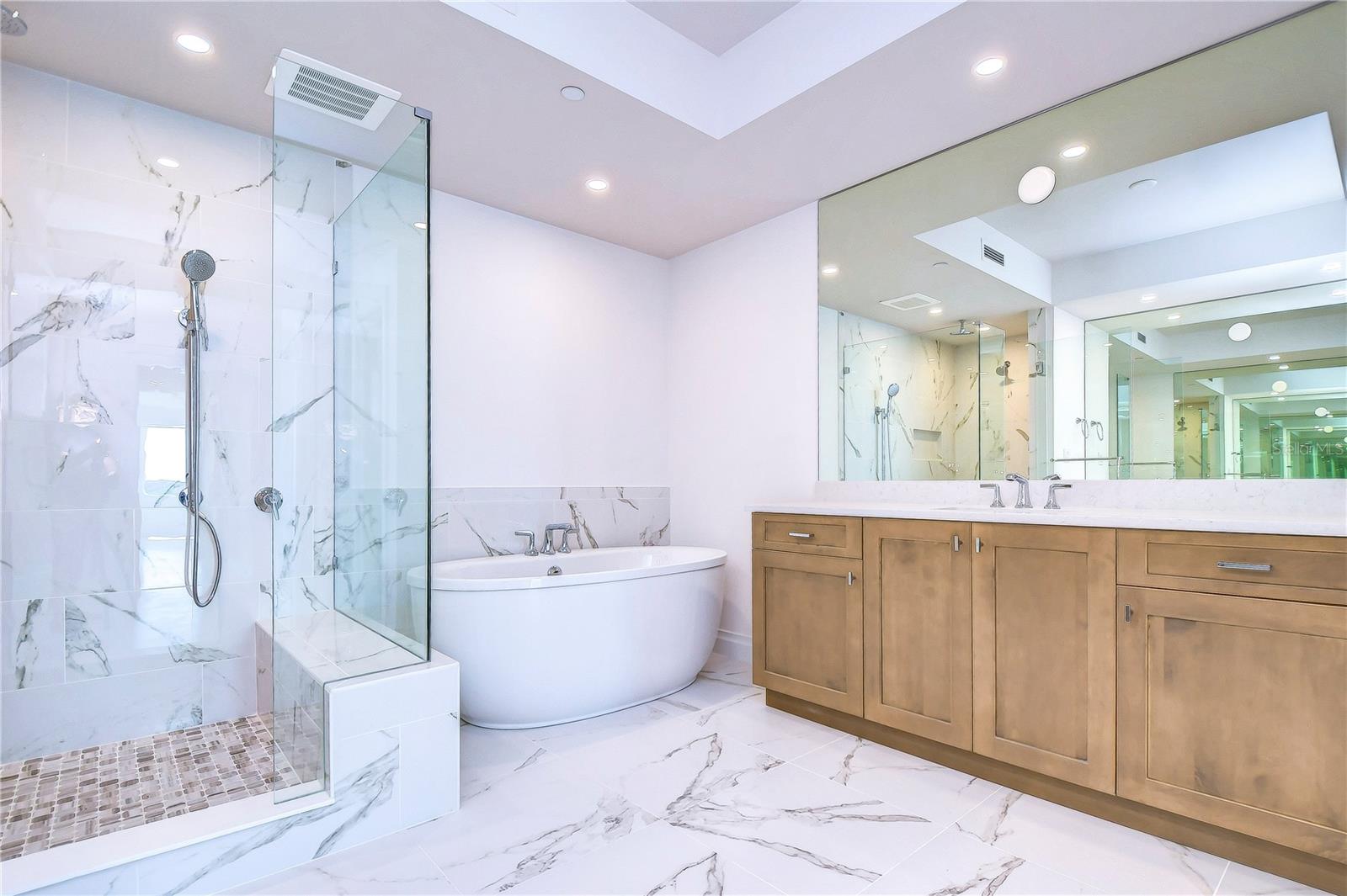 SUNSET POINTE AT COLLANY KEY IV CONDO - Residential