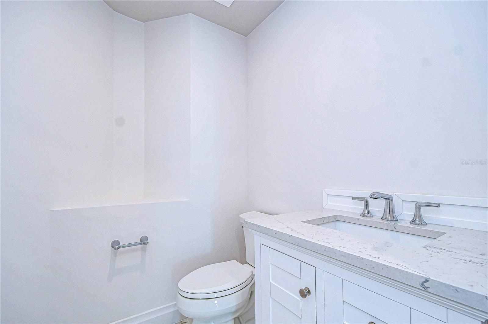 SUNSET POINTE AT COLLANY KEY IV CONDO - Residential