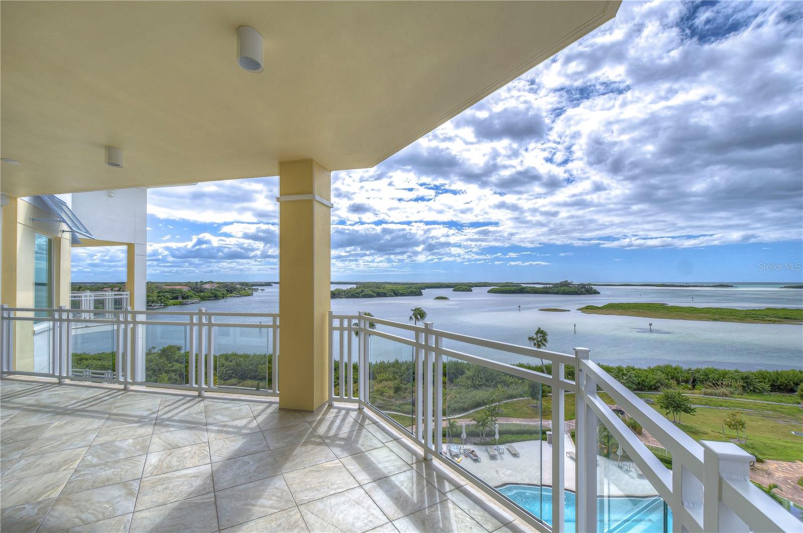 SUNSET POINTE AT COLLANY KEY IV CONDO - Residential