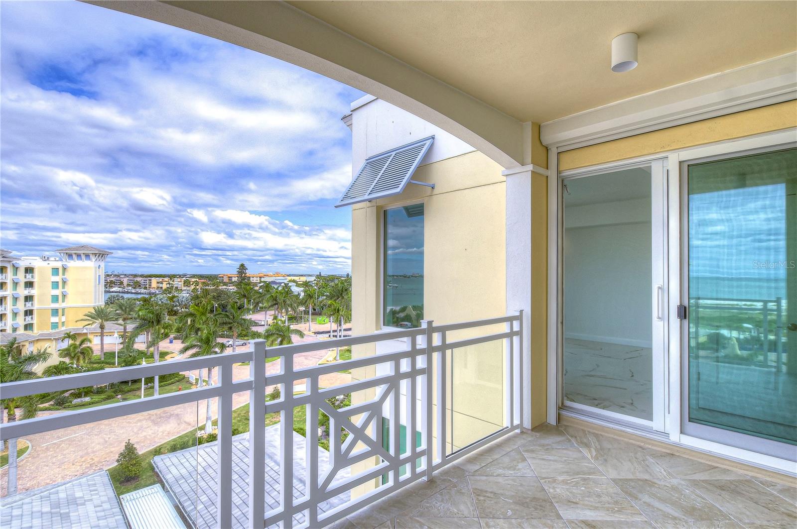 SUNSET POINTE AT COLLANY KEY IV CONDO - Residential