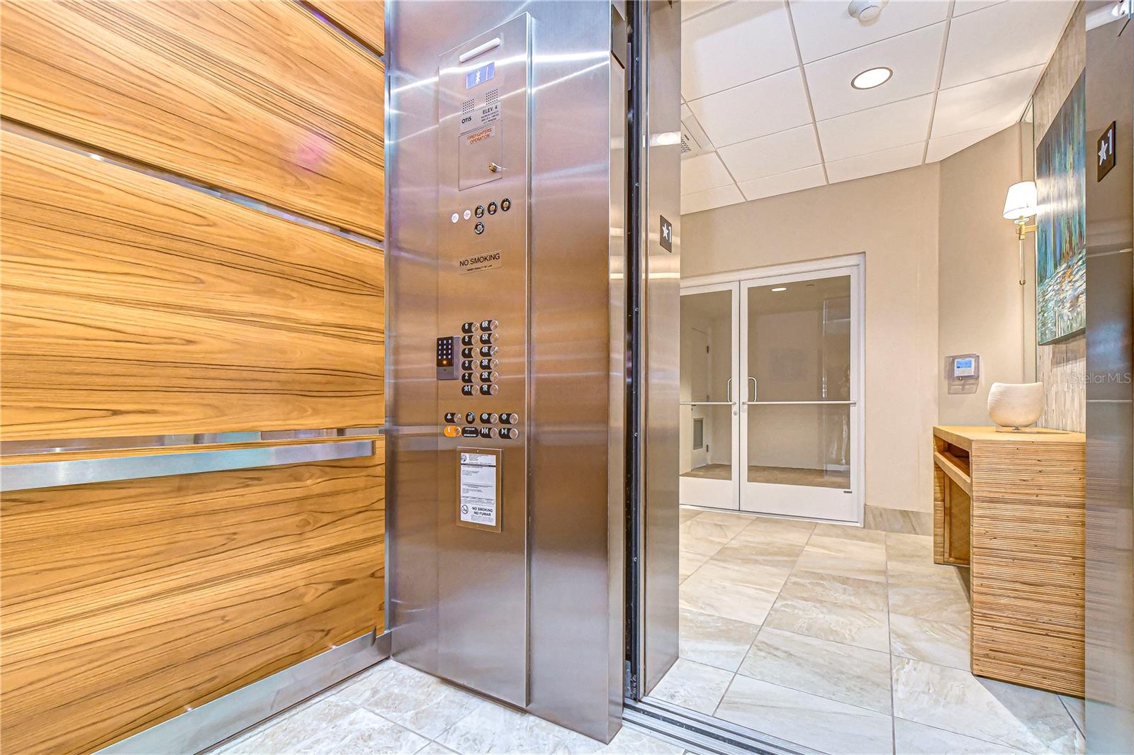 SUNSET POINTE AT COLLANY KEY IV CONDO - Residential