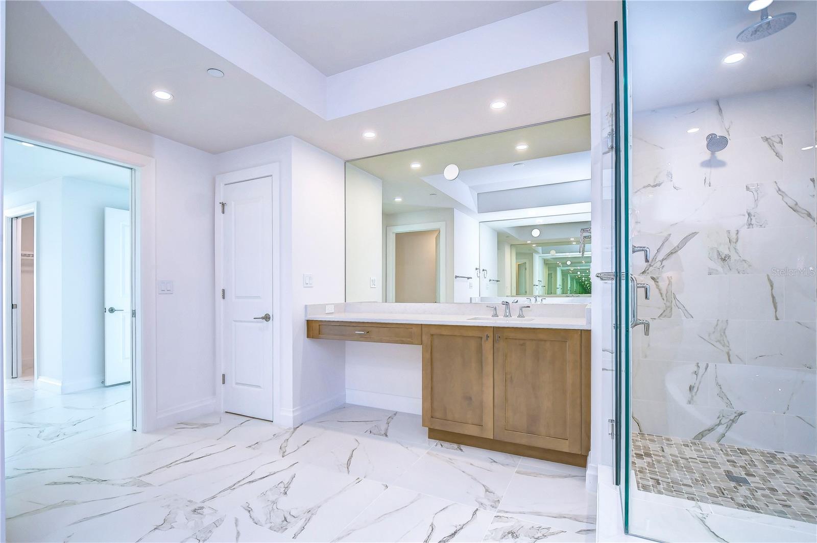 SUNSET POINTE AT COLLANY KEY IV CONDO - Residential