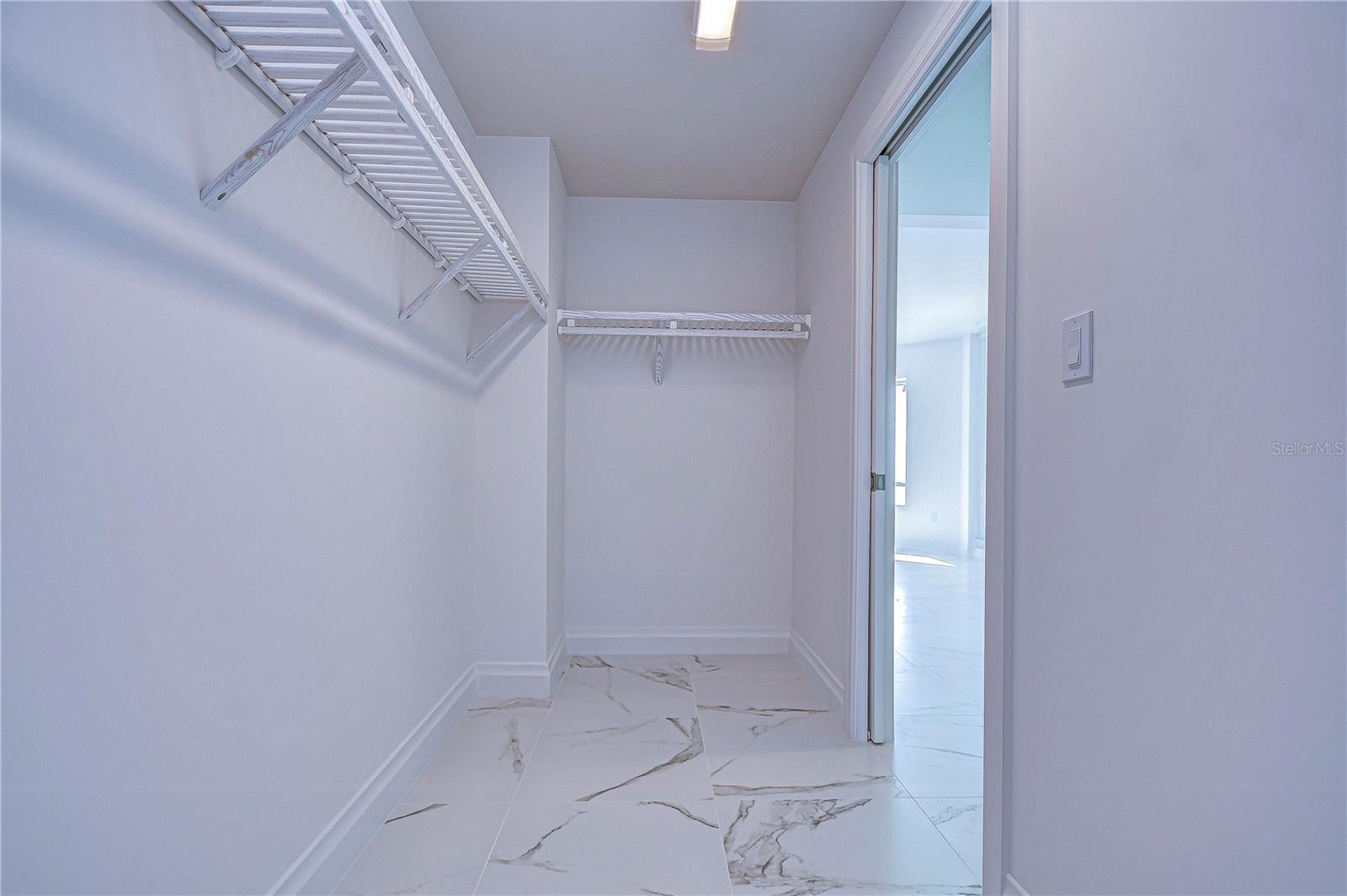 SUNSET POINTE AT COLLANY KEY IV CONDO - Residential