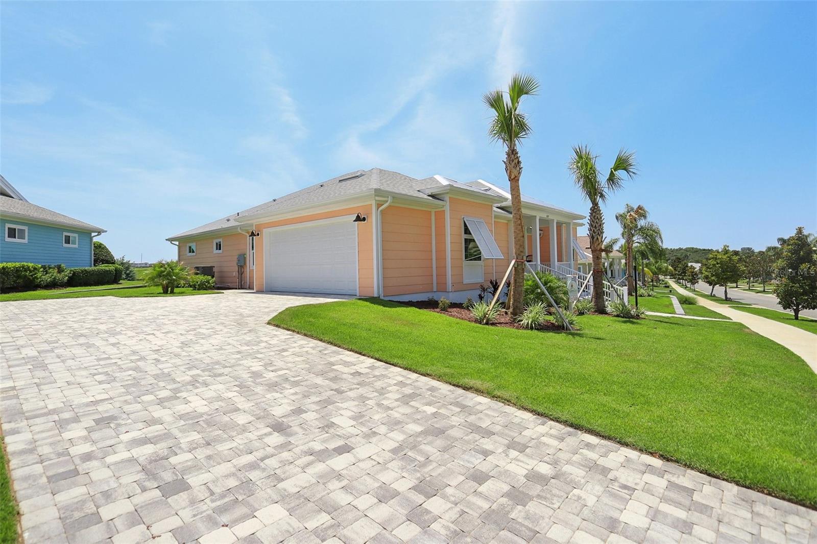 1127 FIESTA KEY CIRCLE