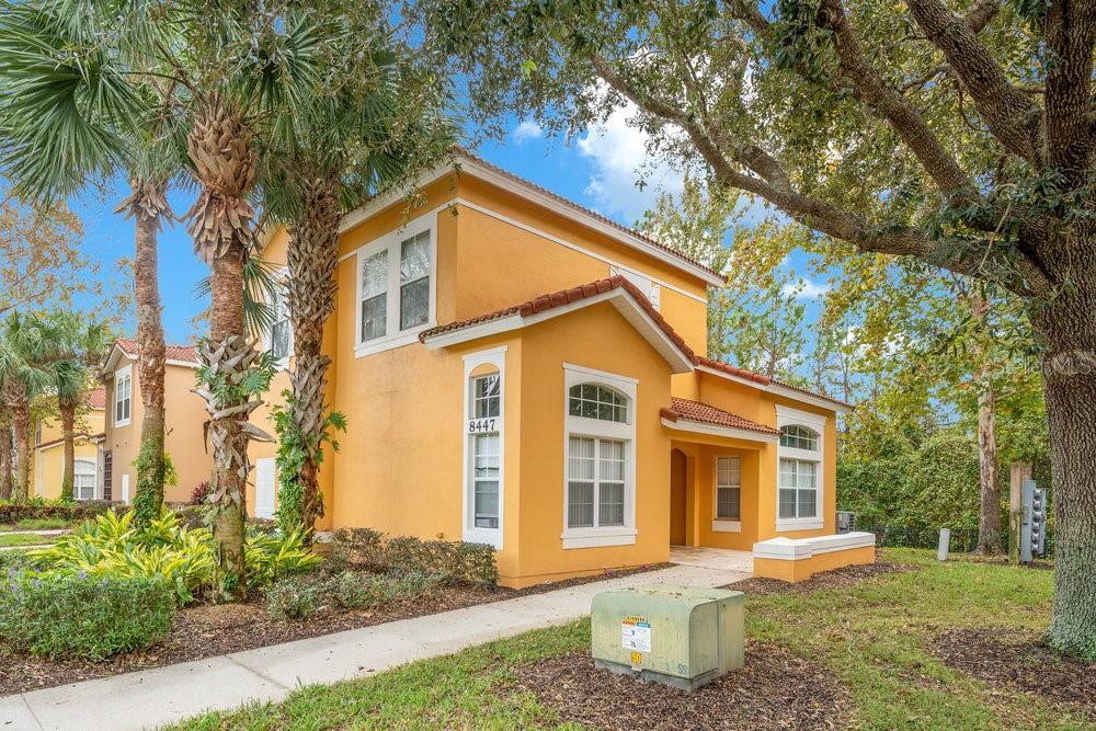 8447 CRYSTAL COVE LOOP