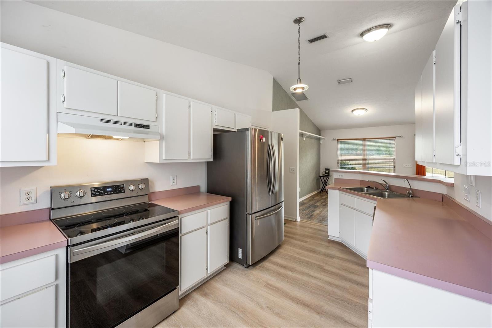 APPLE TREE PH I - Residential