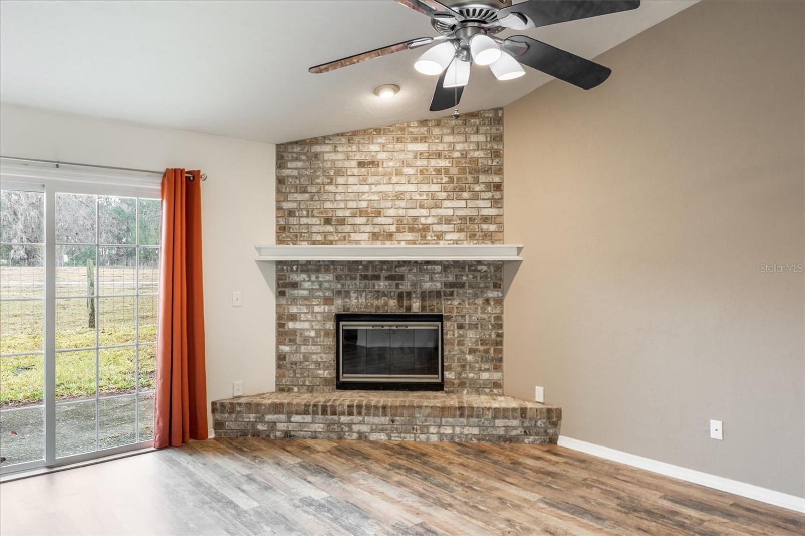 APPLE TREE PH I - Residential