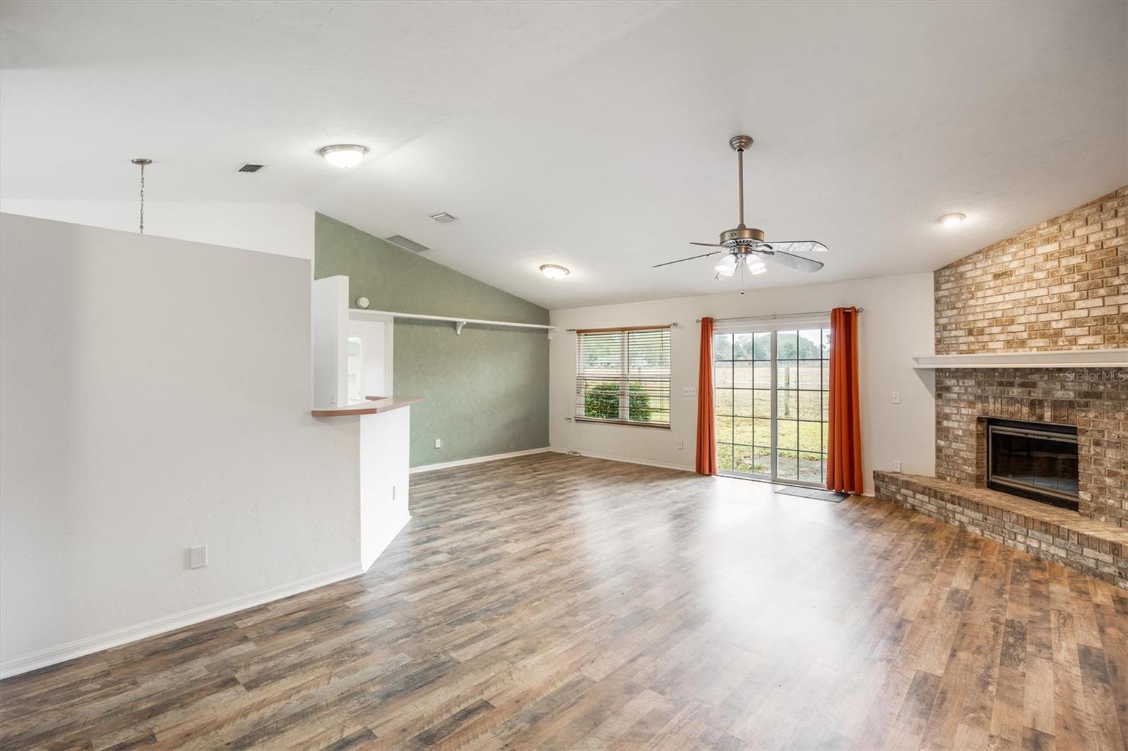 APPLE TREE PH I - Residential