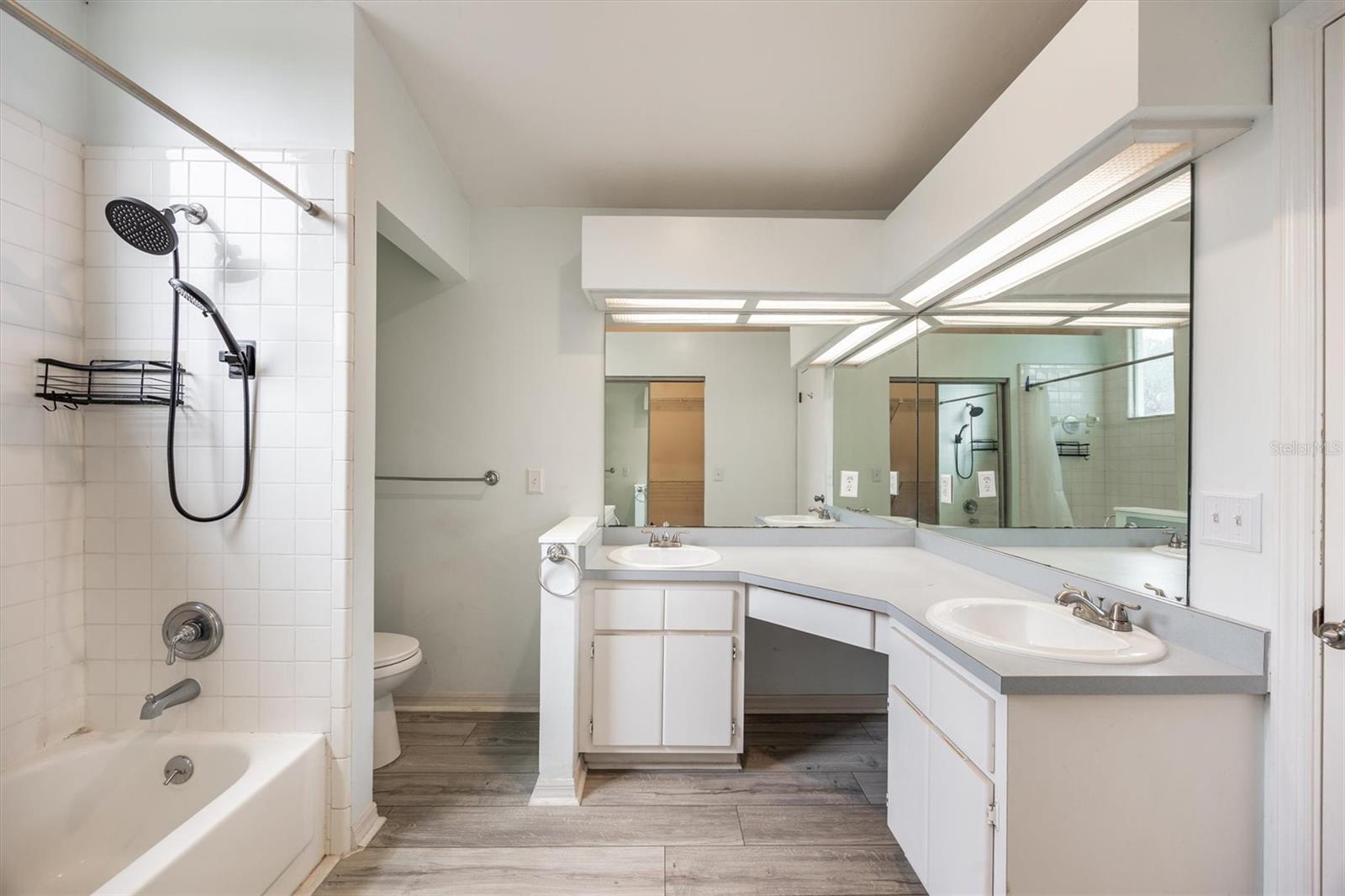 APPLE TREE PH I - Residential