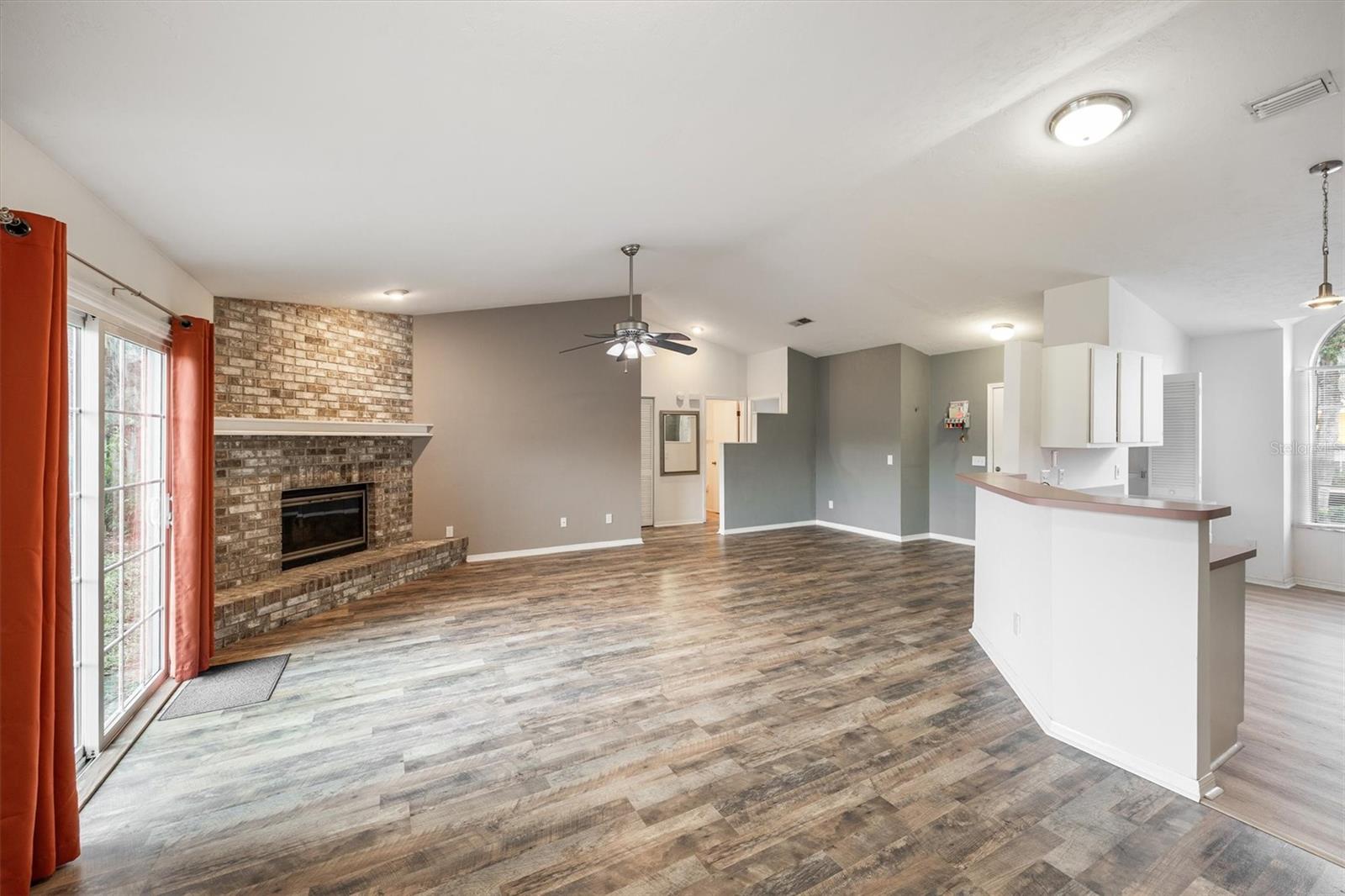 APPLE TREE PH I - Residential