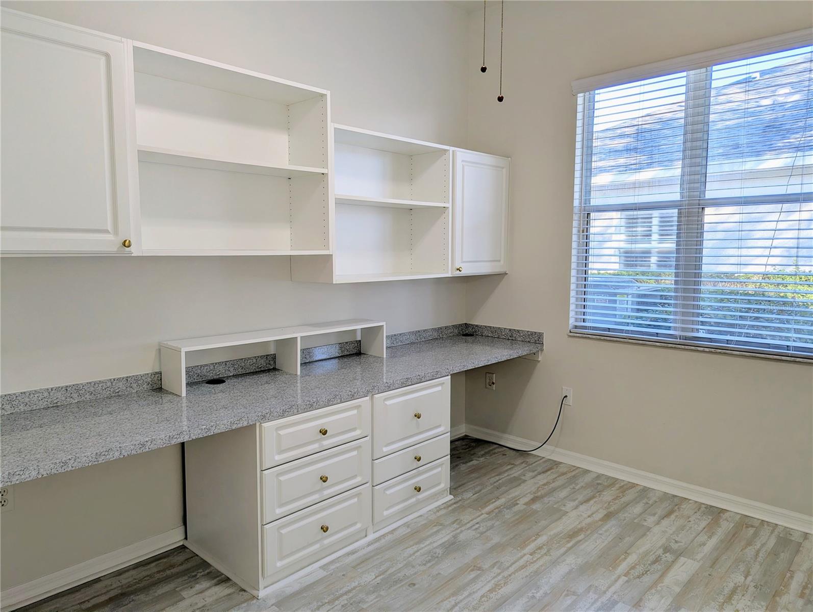 SUMMIT GREENS PH 01 - Residential