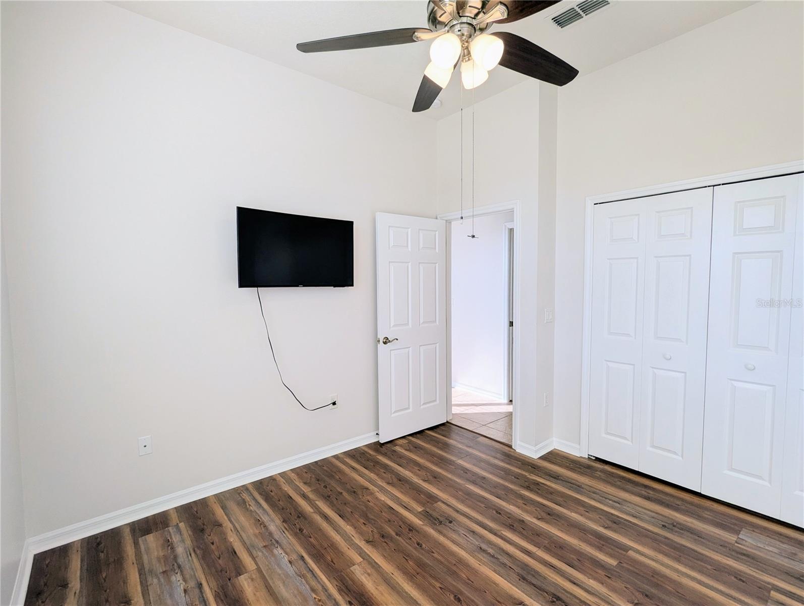 SUMMIT GREENS PH 01 - Residential