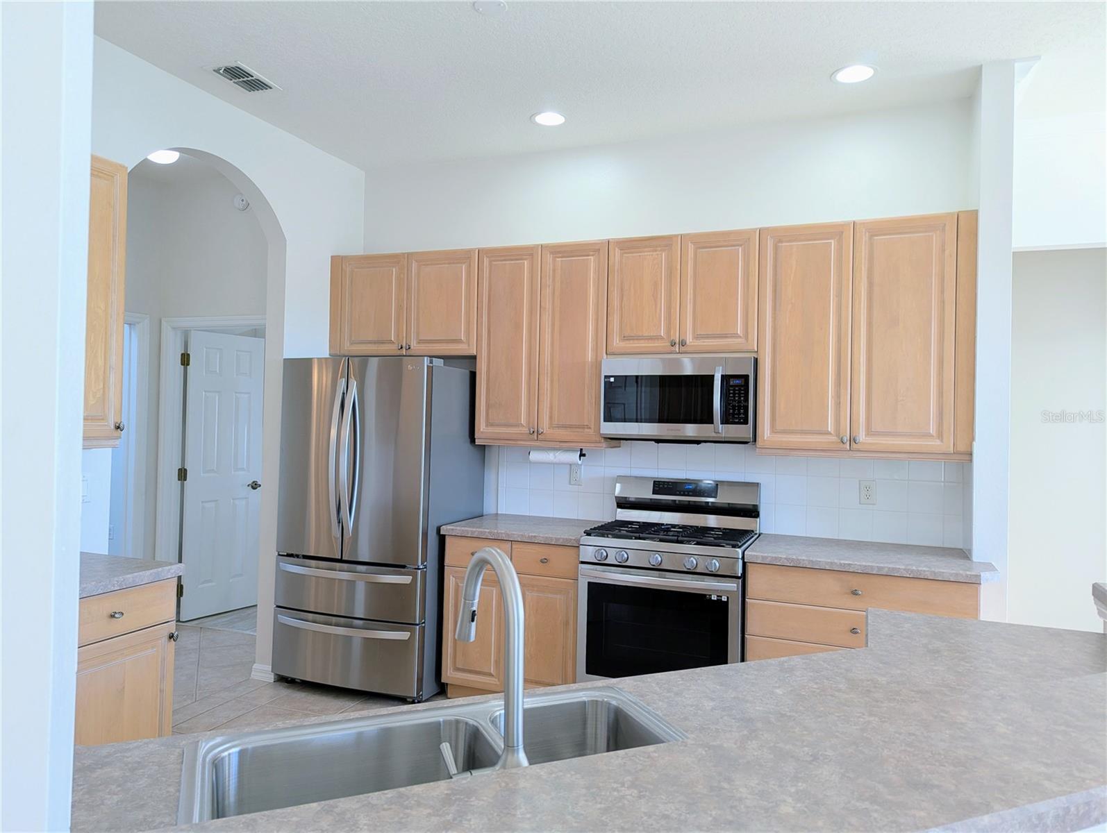 SUMMIT GREENS PH 01 - Residential