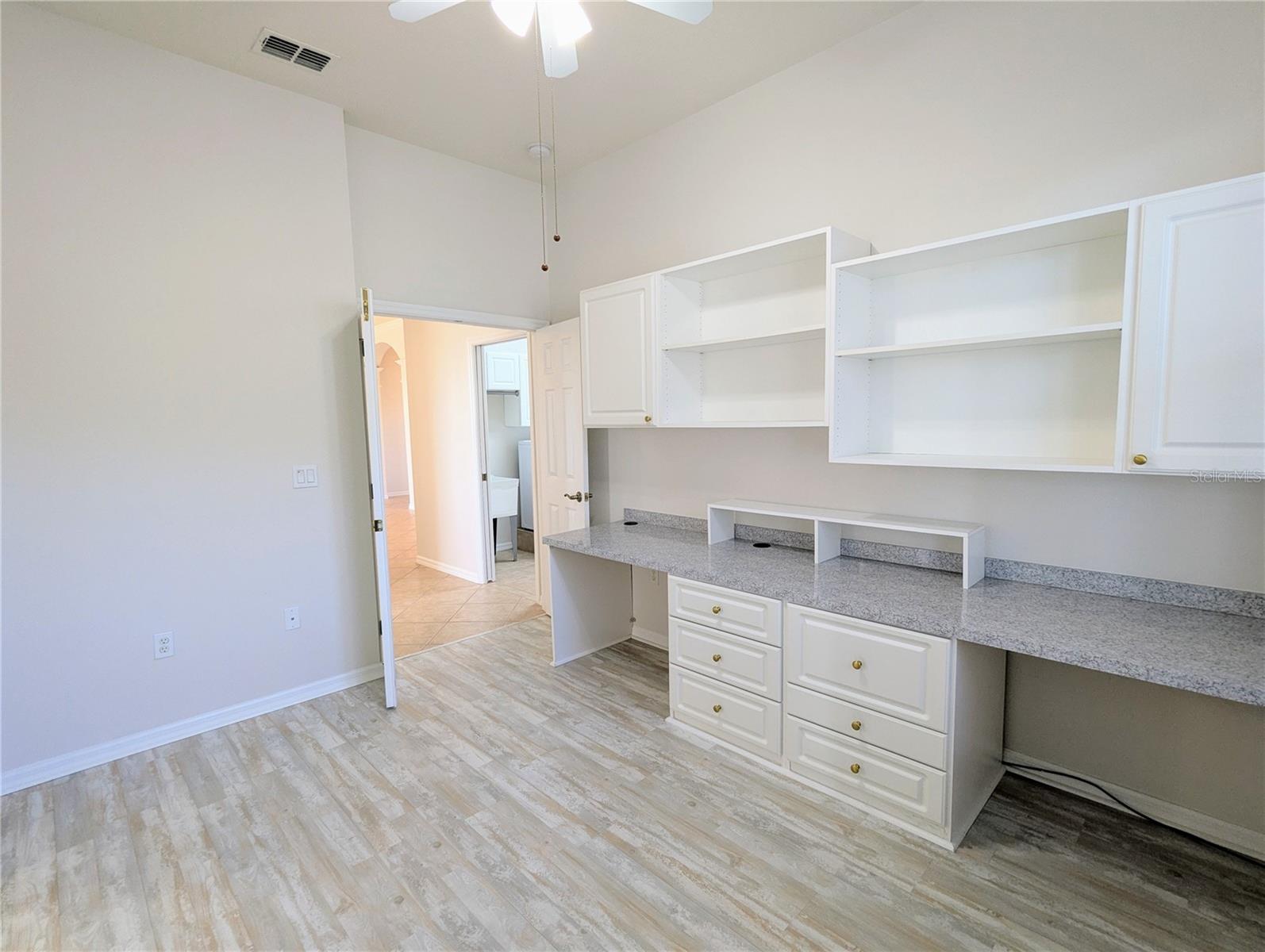 SUMMIT GREENS PH 01 - Residential