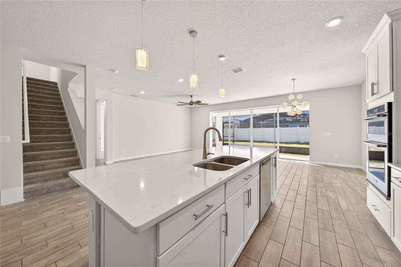 5616 ARBORVISTA DRIVE