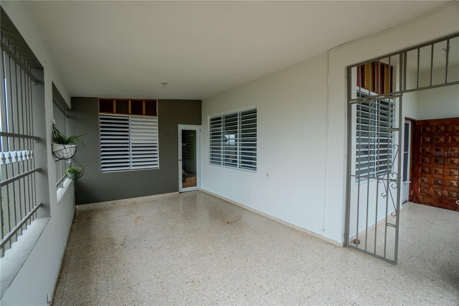 BO. MALEZAS - Residential