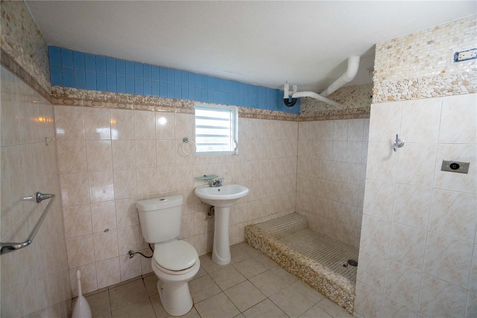 BO. MALEZAS - Residential