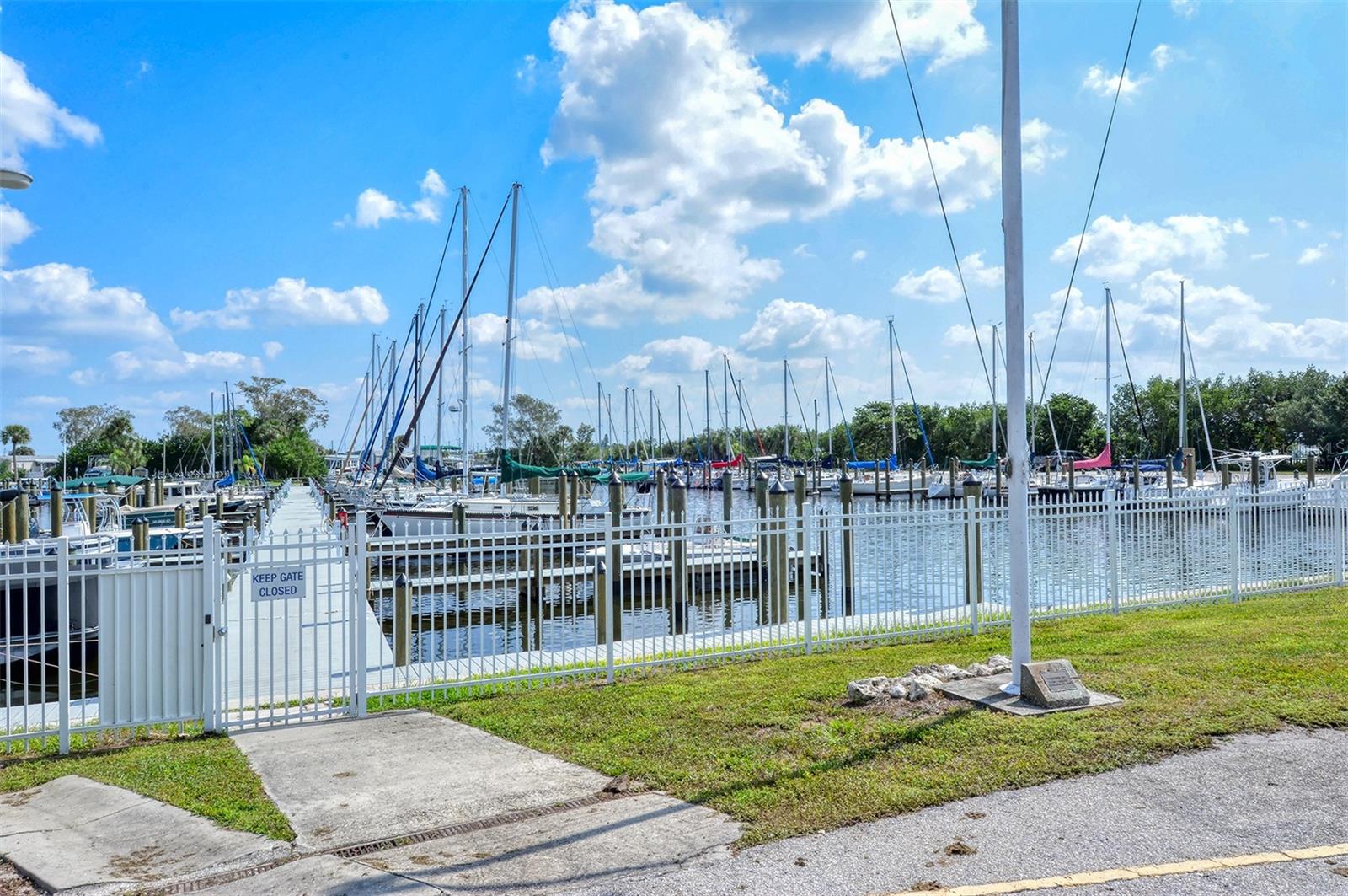 BAYSHORE VILLAGE I - Residential