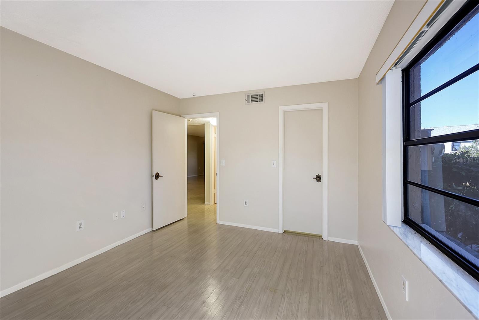 BAYSHORE VILLAGE I - Residential