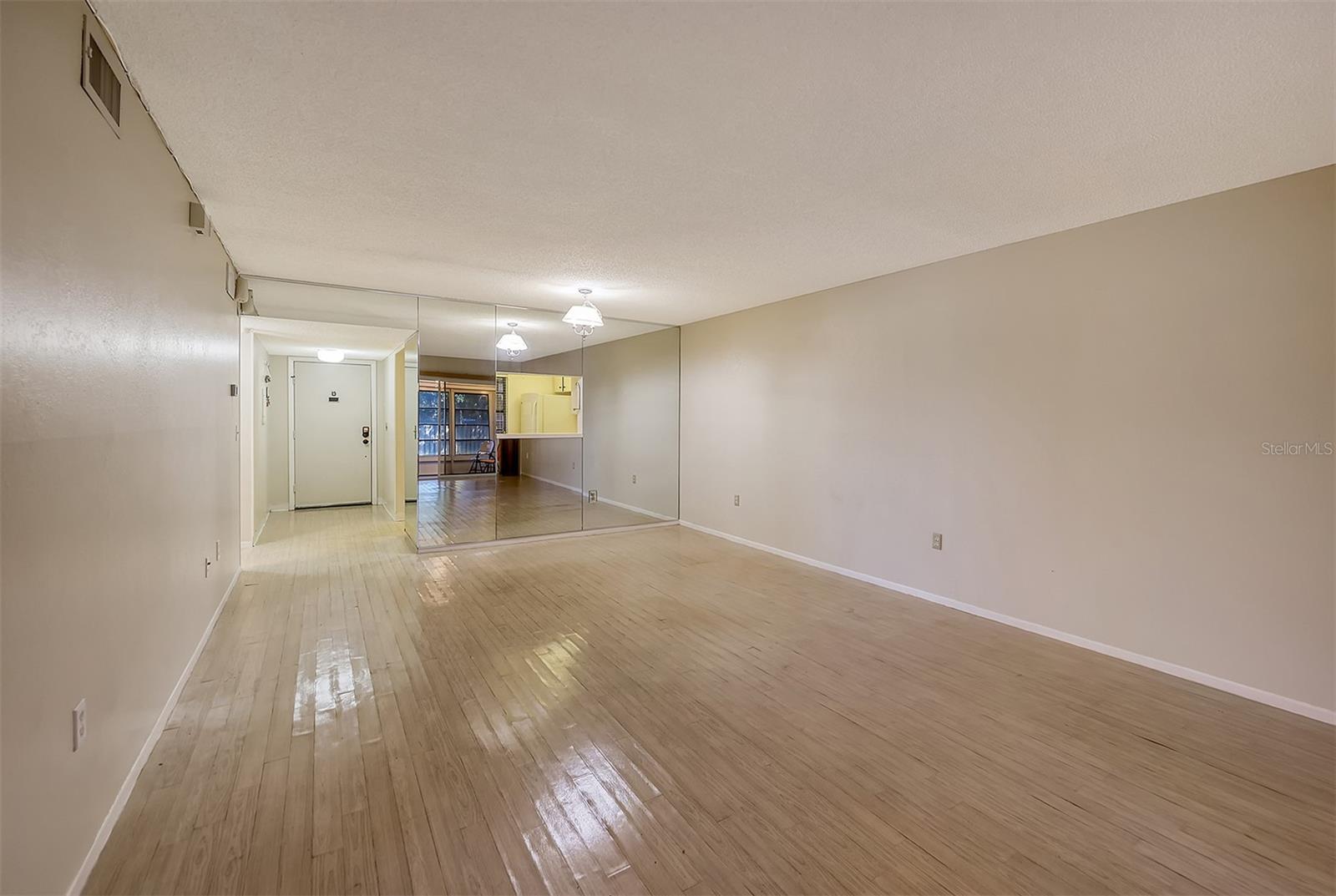 BAYSHORE VILLAGE I - Residential