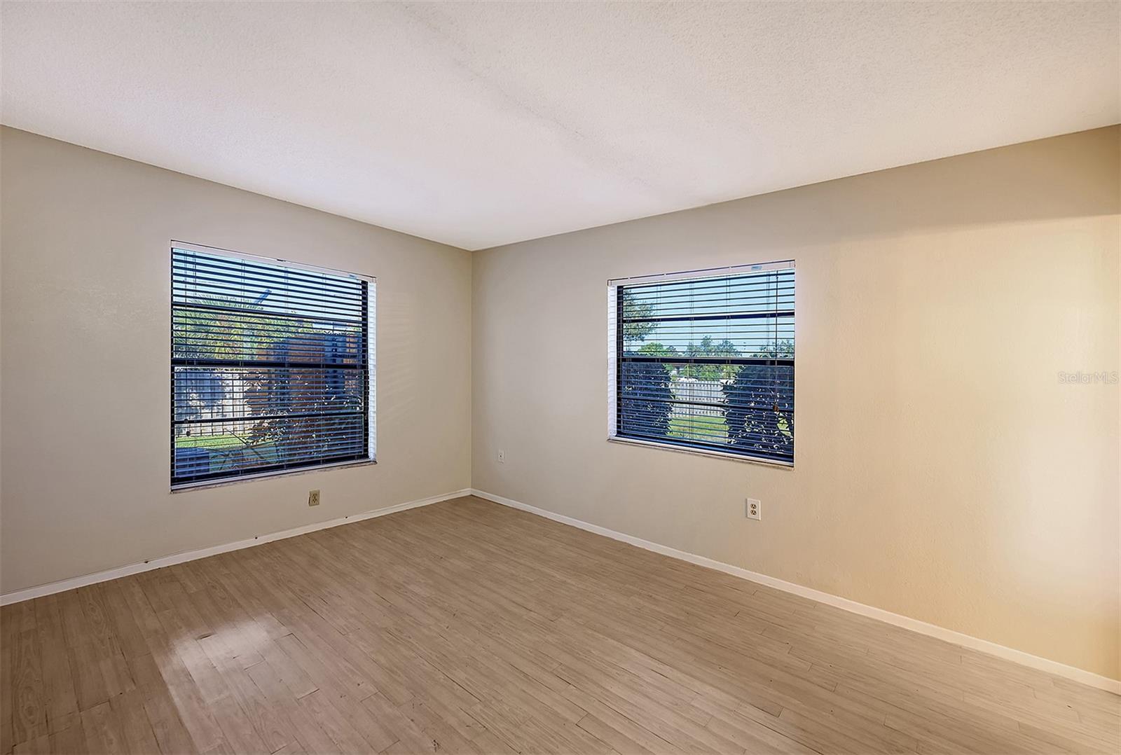 BAYSHORE VILLAGE I - Residential