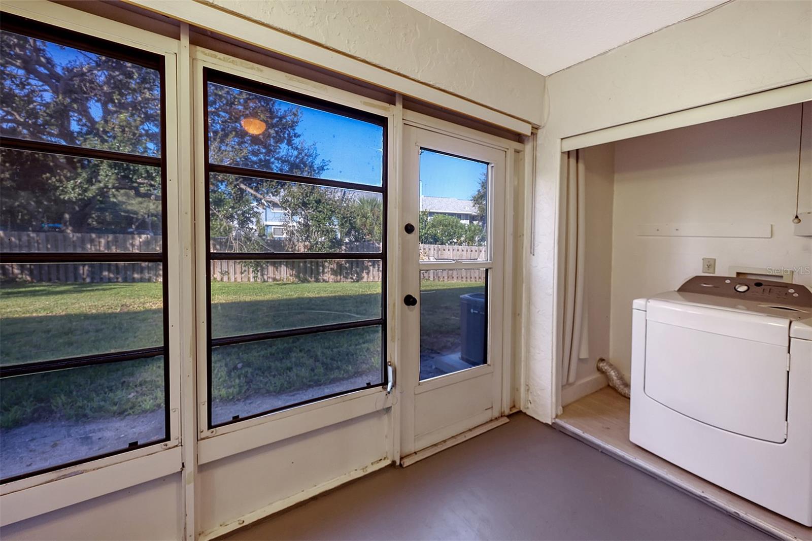 BAYSHORE VILLAGE I - Residential