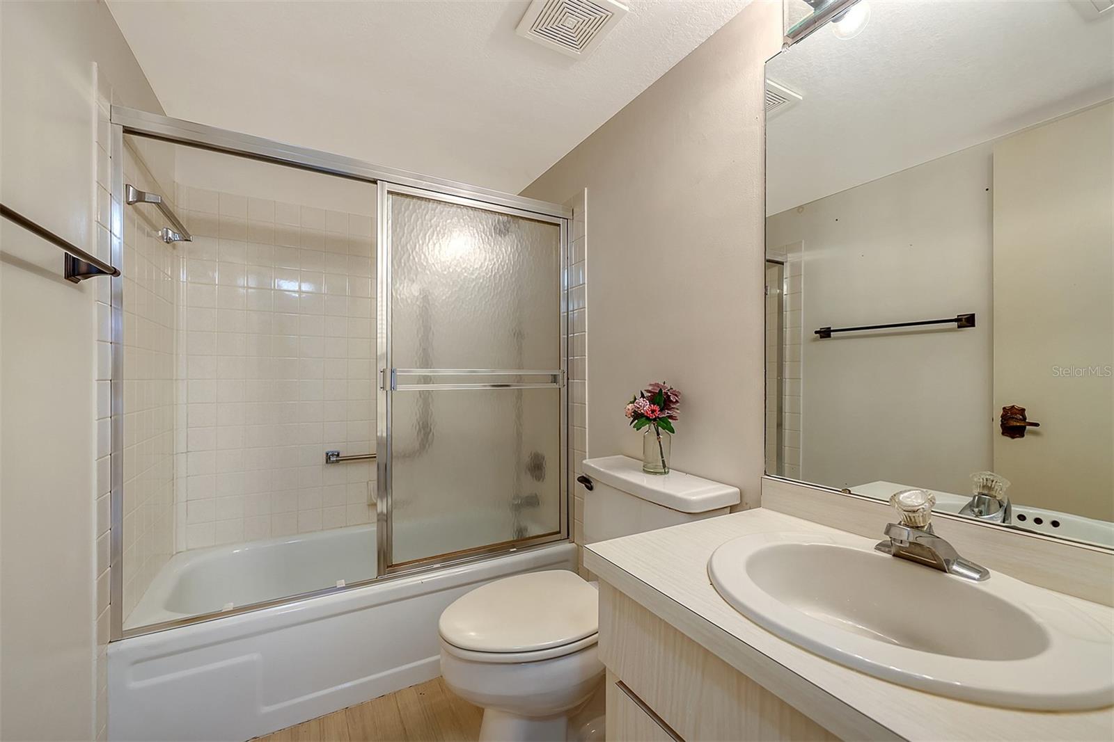 BAYSHORE VILLAGE I - Residential