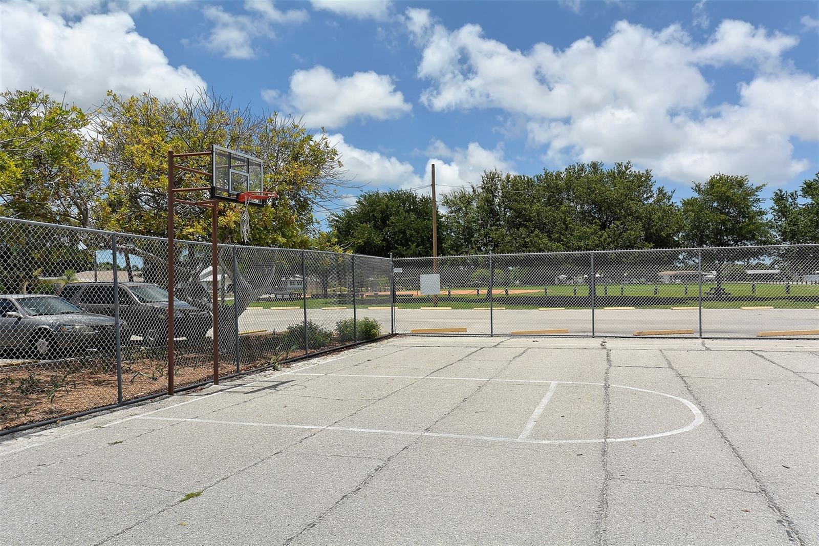 BAYSHORE VILLAGE I - Residential