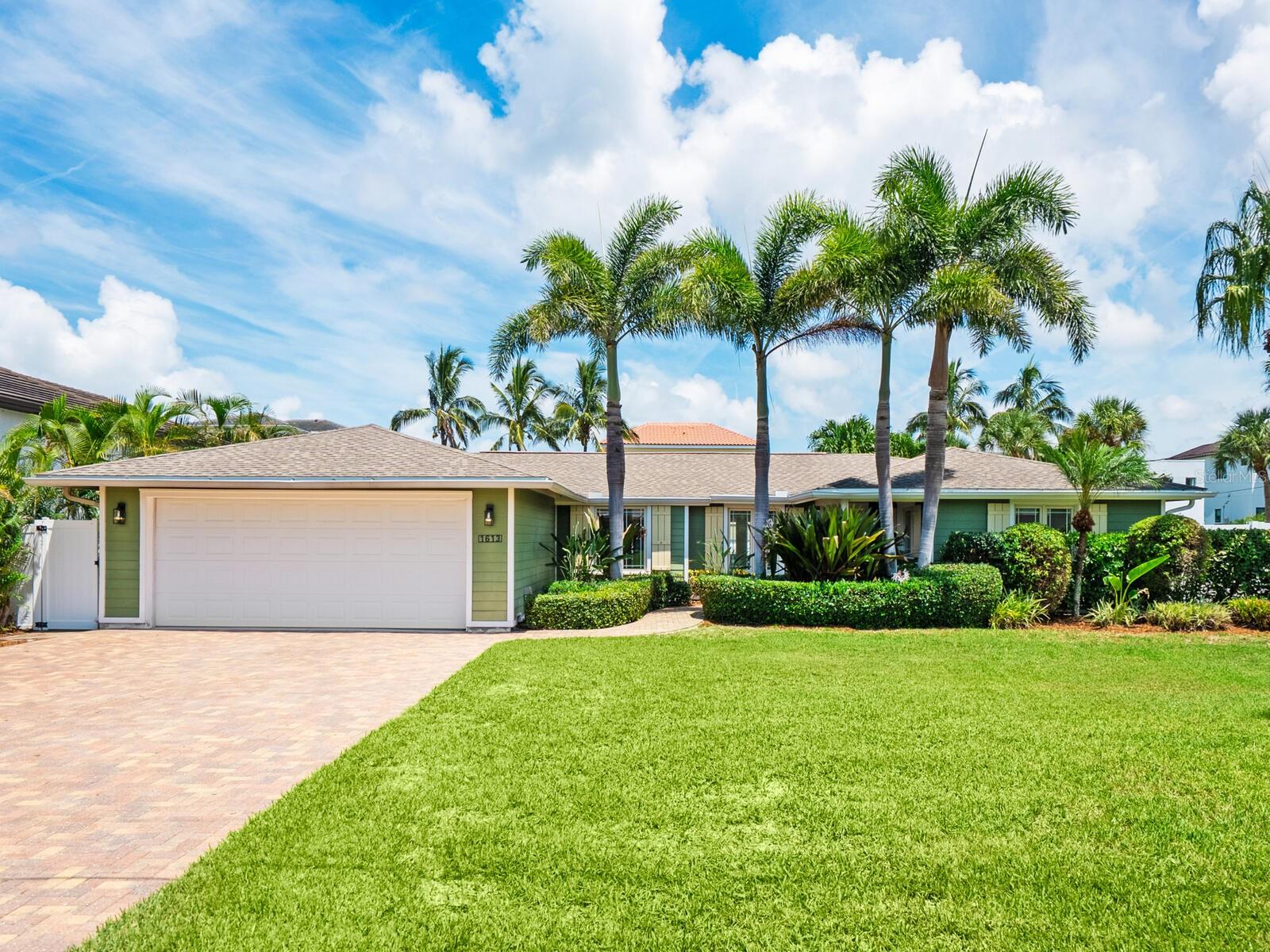 1613 SHELBURNE LANE