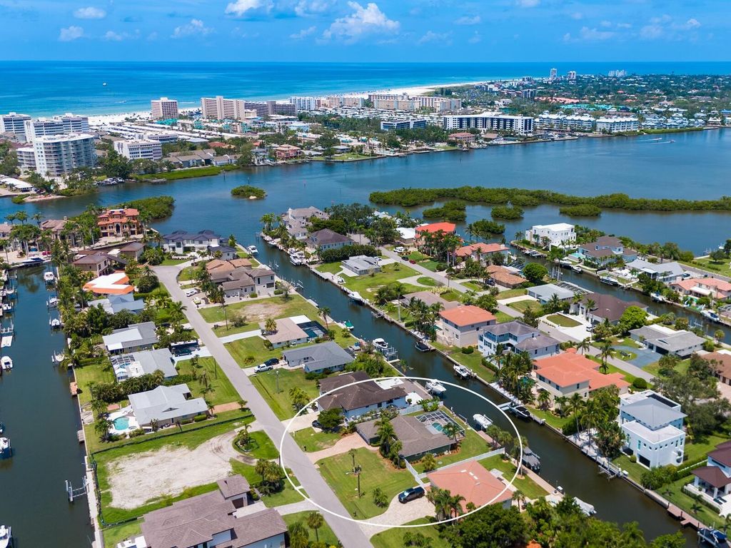 Photo of 1613 Shelburne Lane, Sarasota, FL 34231 (MLS # D6143044)