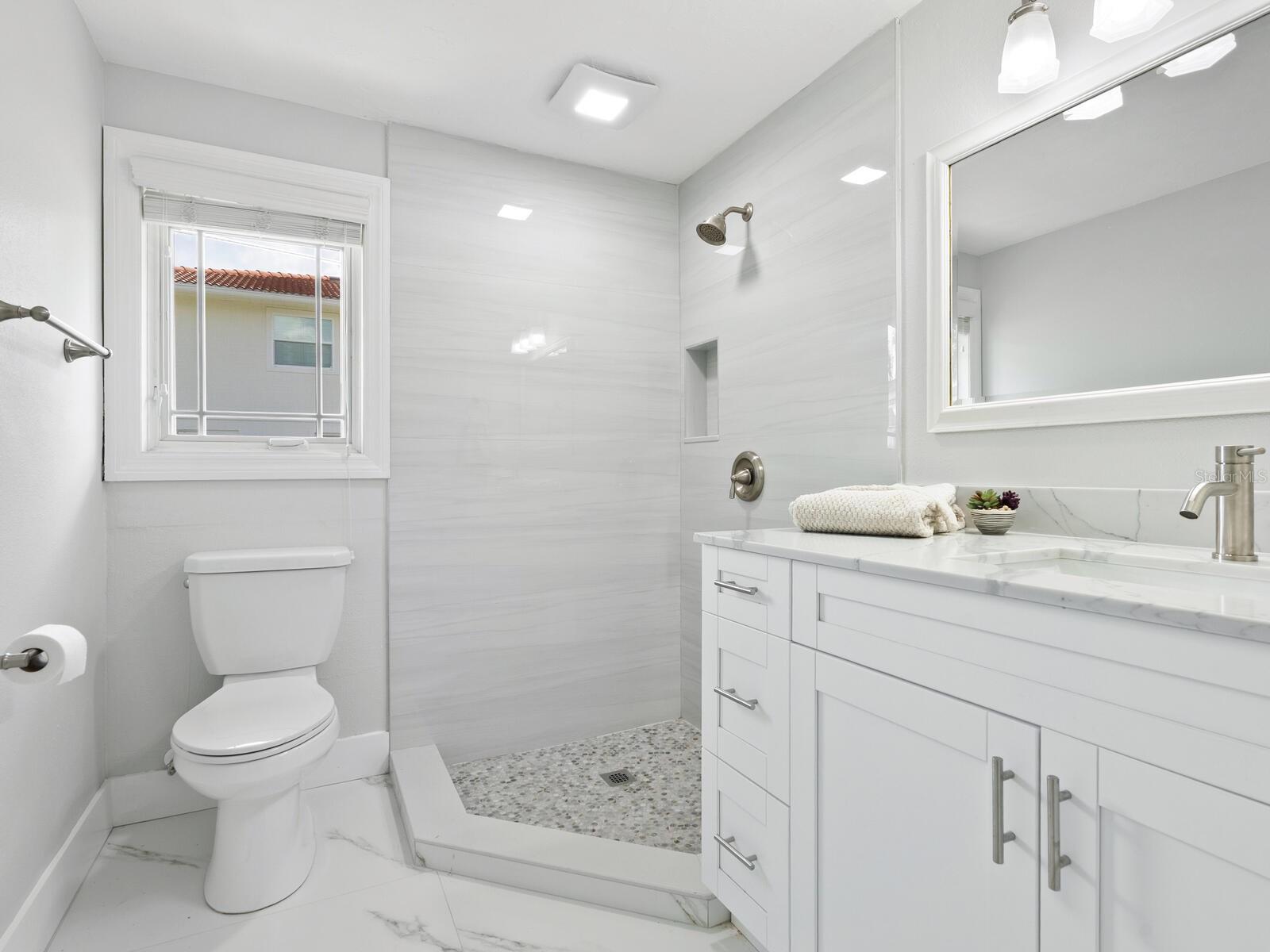 AQUALANE ESTATES 2ND - Residential