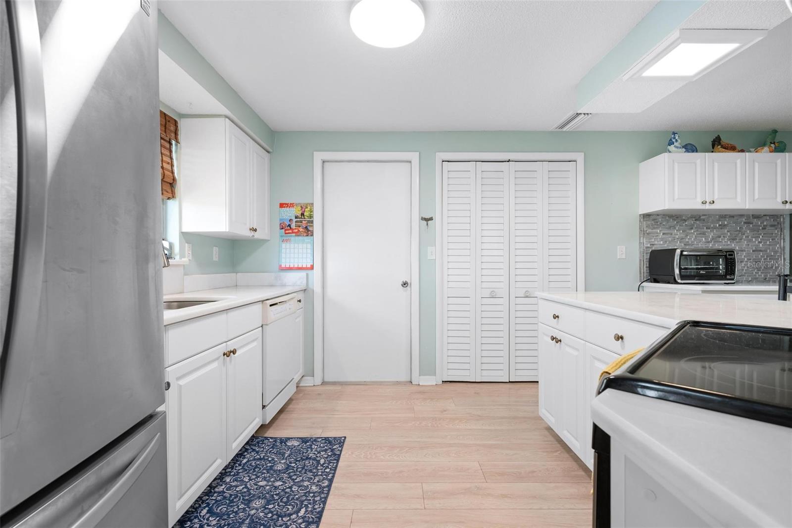 VENICE GARDENS - Residential