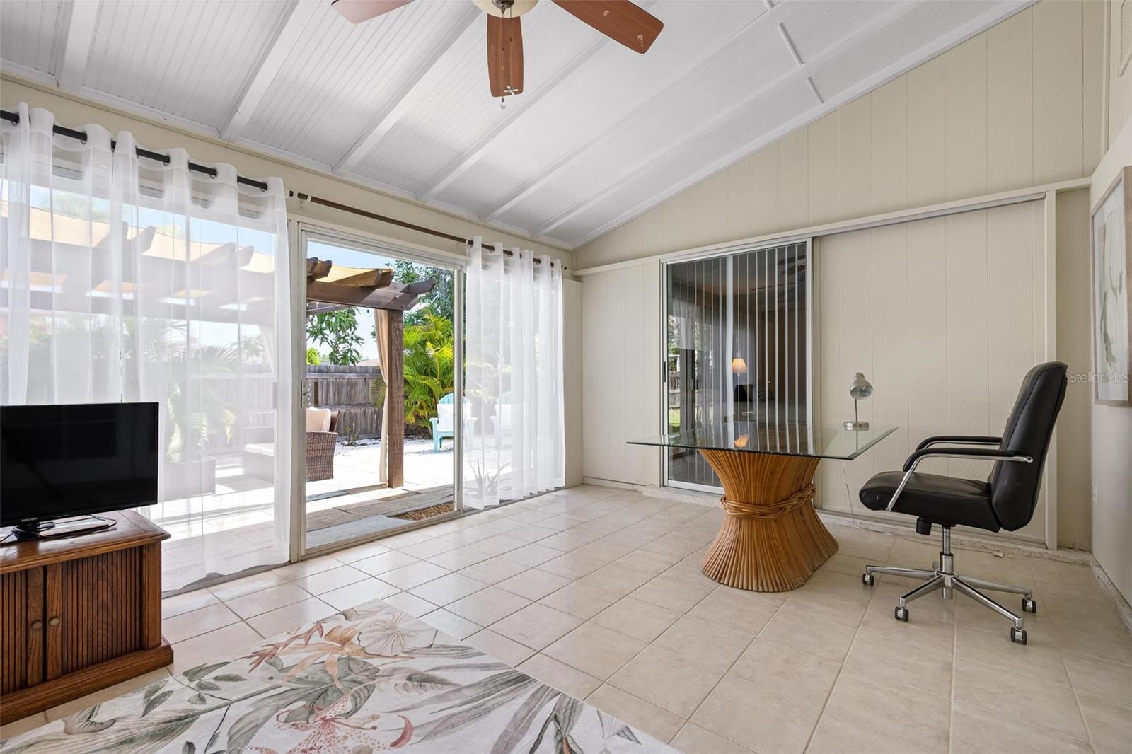 VENICE GARDENS - Residential