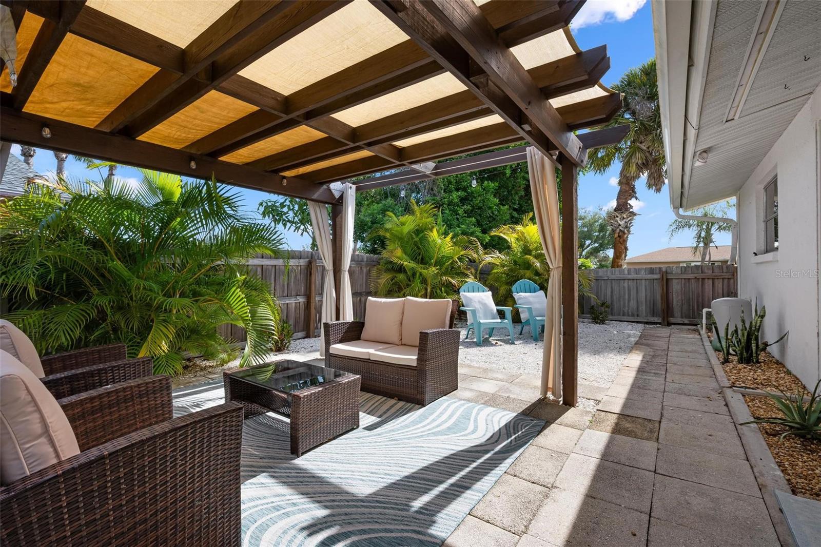 VENICE GARDENS - Residential