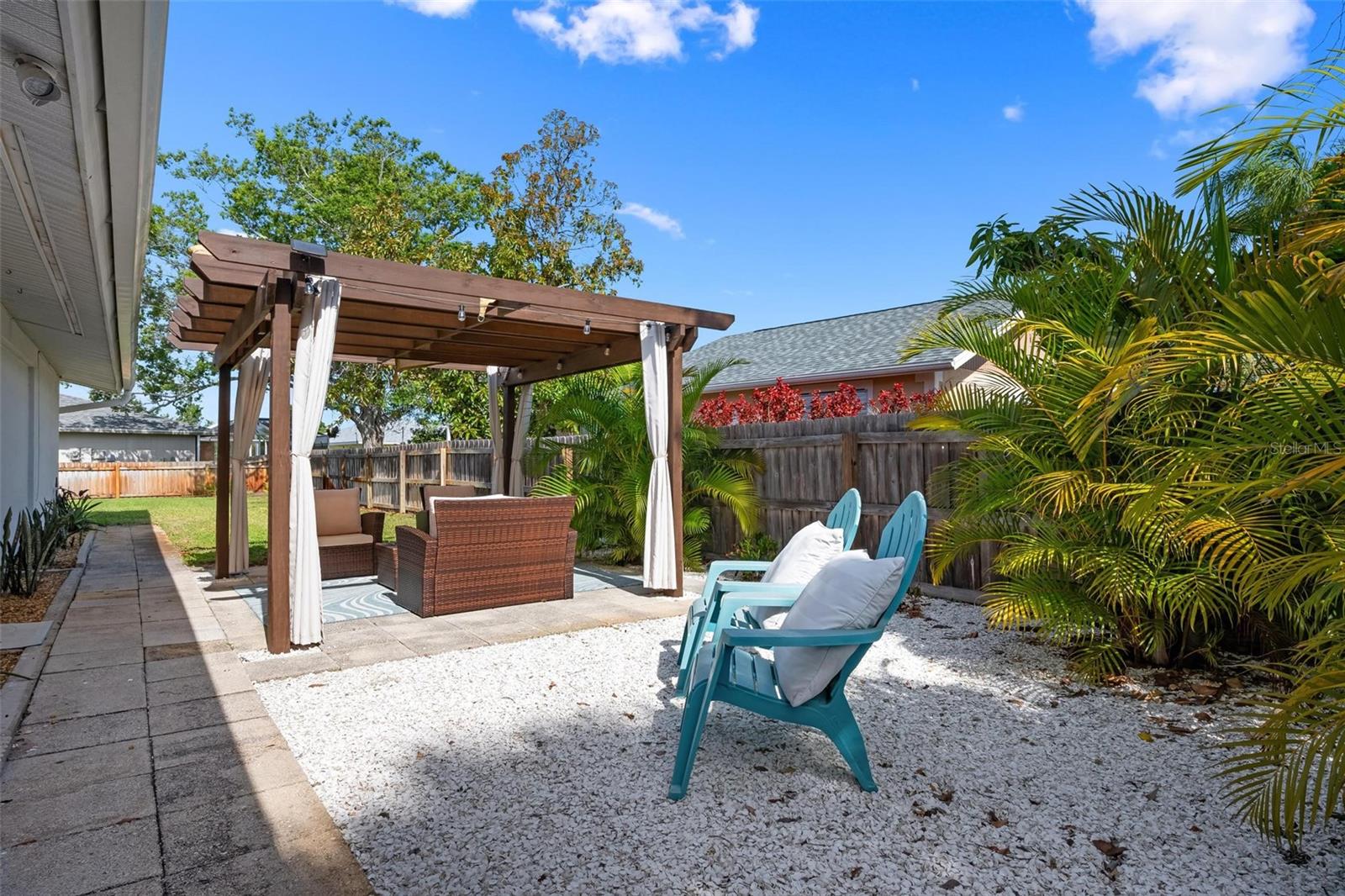 VENICE GARDENS - Residential