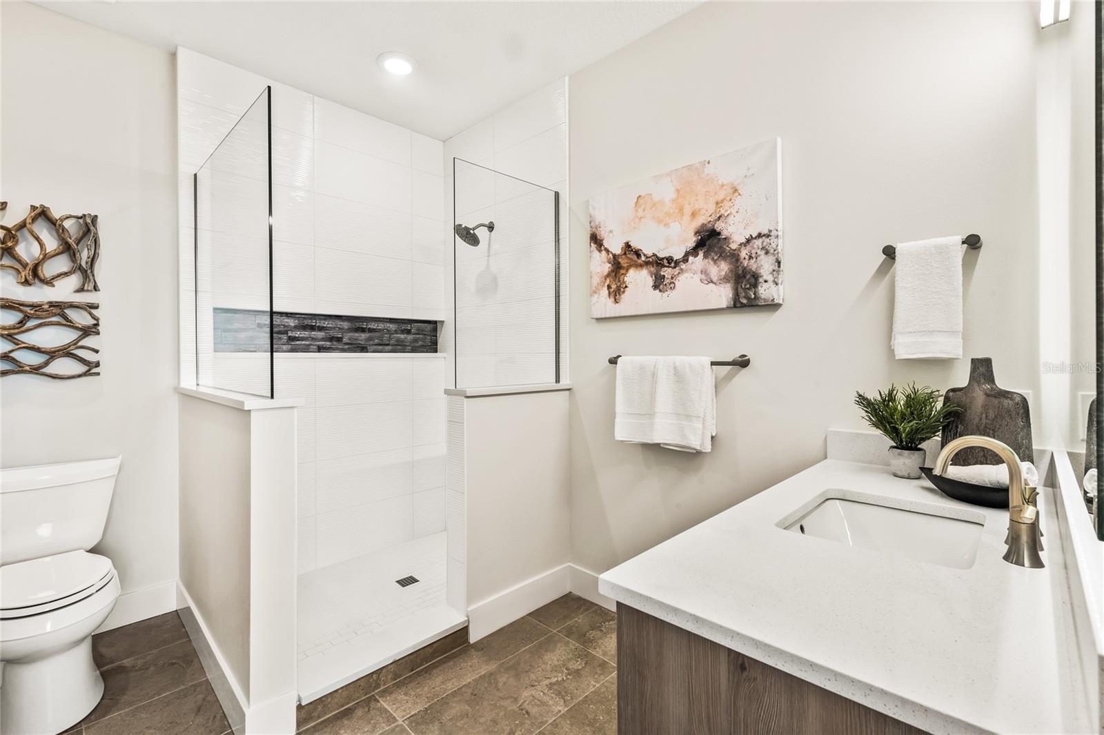 329 BEACH LAND CONDOMINIUM - Residential