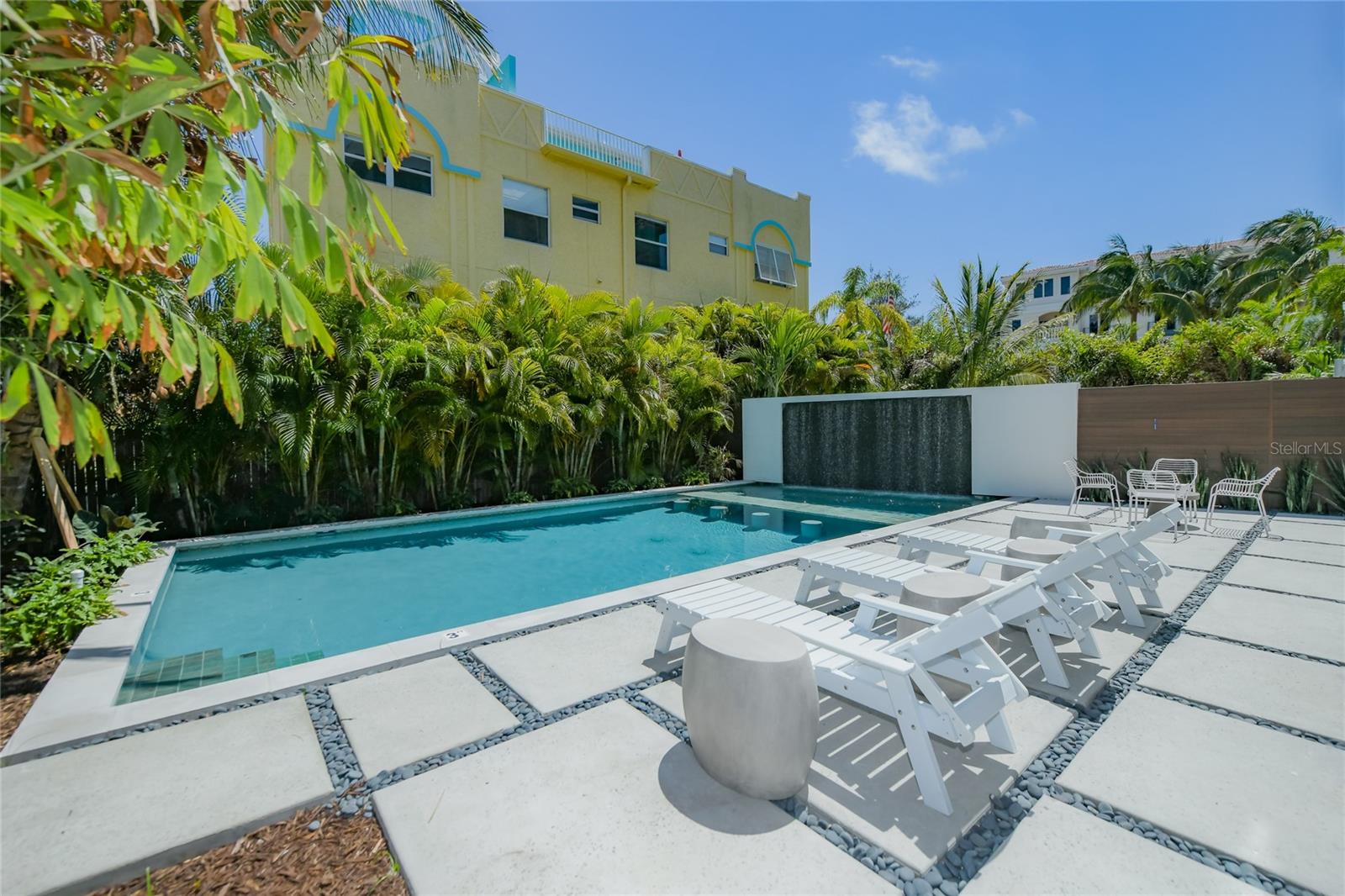 329 BEACH LAND CONDOMINIUM - Residential