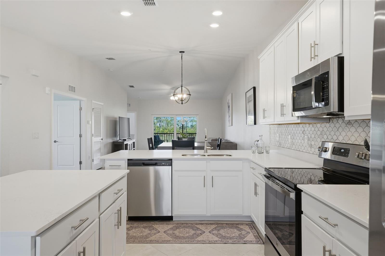 WELLEN PARK GOLF & COUNTRY CLUB - Residential