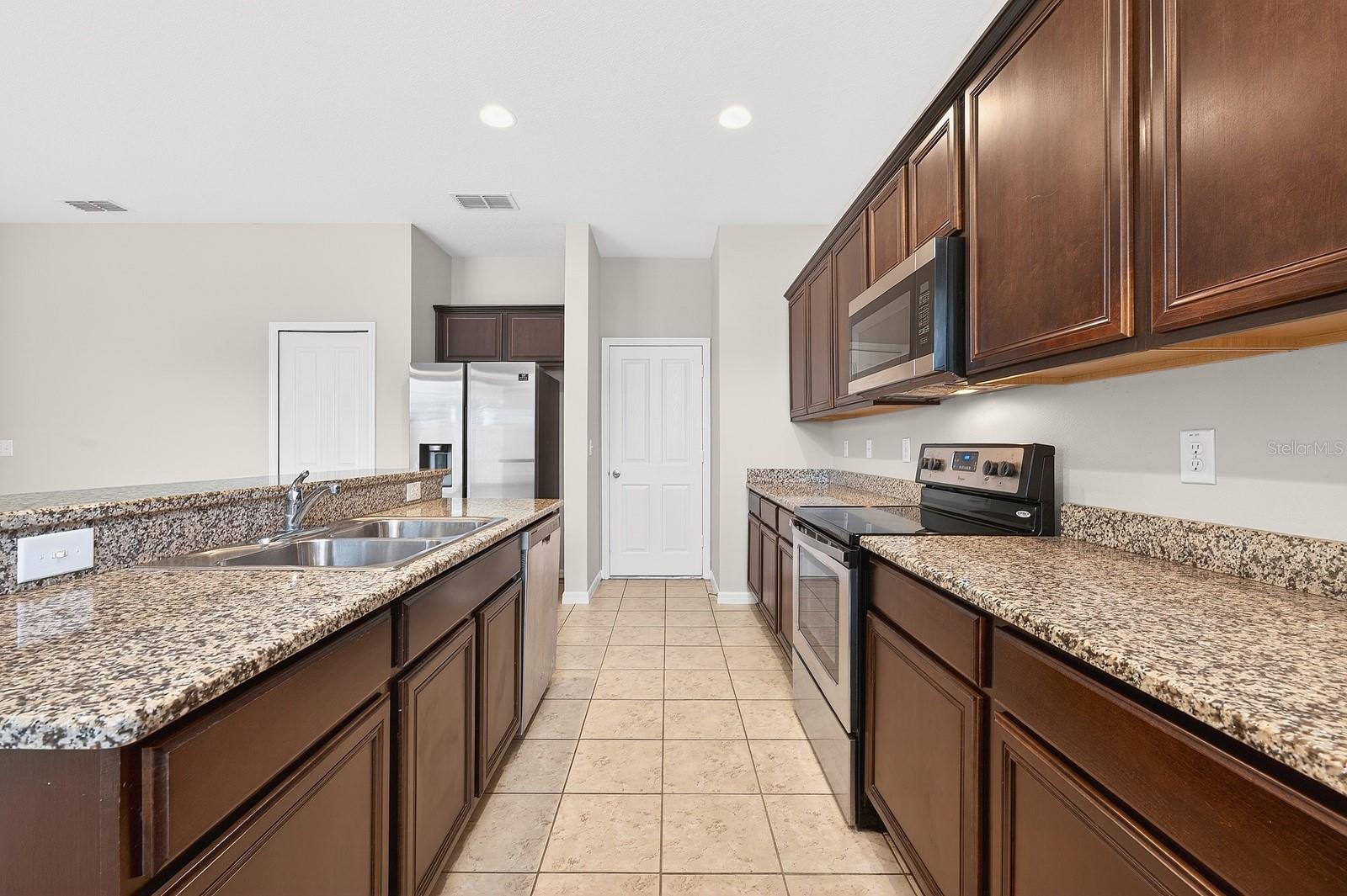 TAVARES LAKE ELSIE RESERVE - Residential