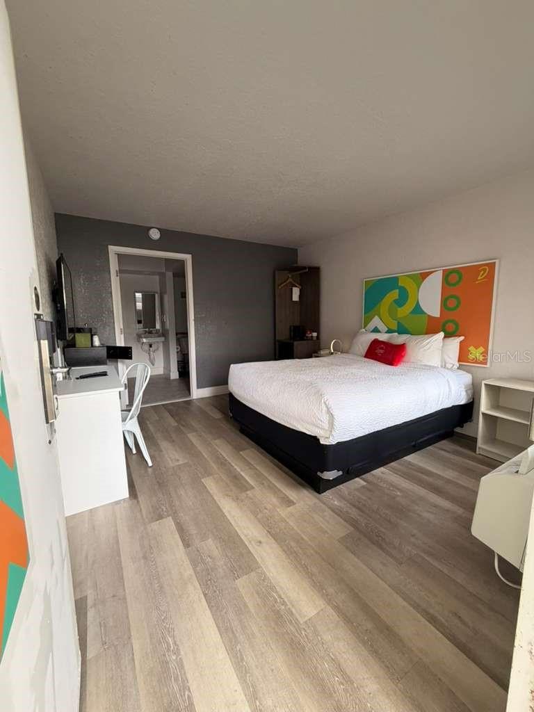 GREENPOINT ESSENTIAL HOTEL CONDO - Residential