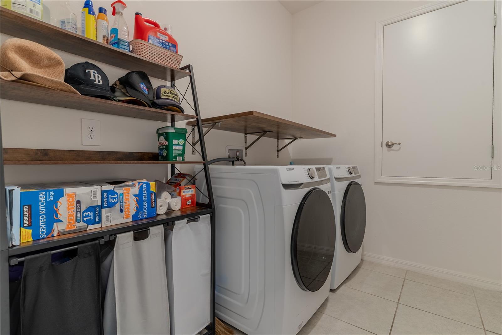 VILLAGES OF GLEN CREEK PH 1B - Residential