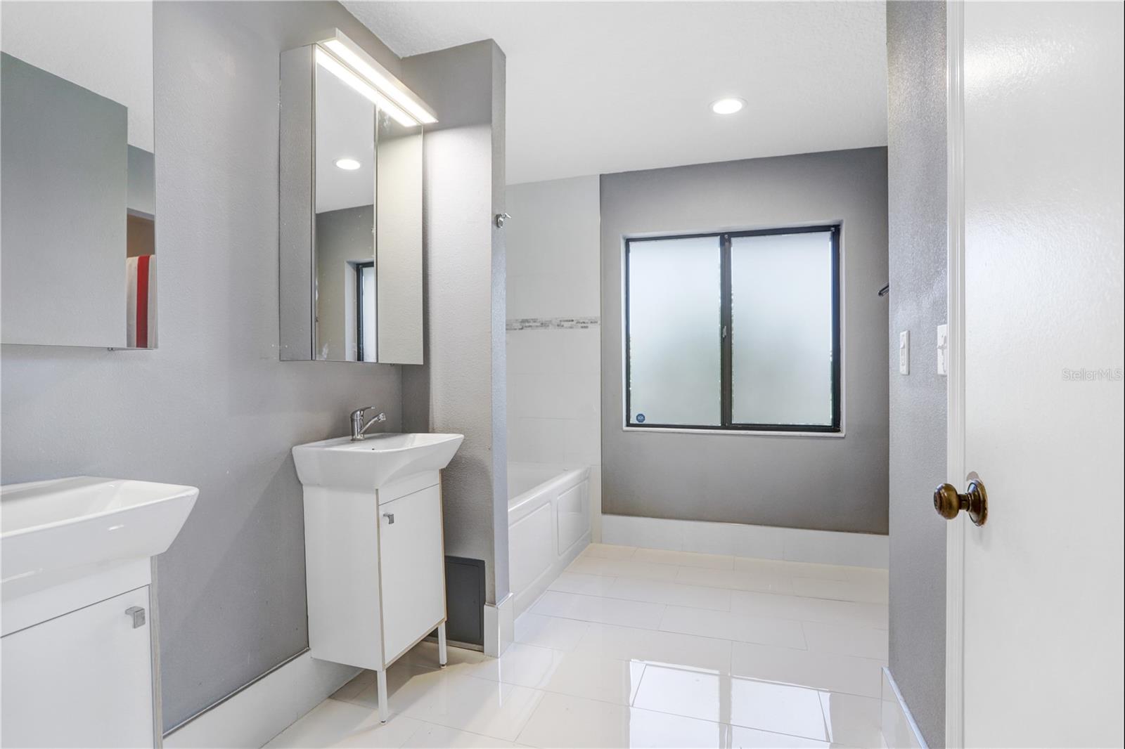 GREENBRIAR SUB - Residential