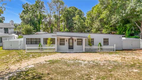 Photo of 1506 S Oregon Circle, Tampa, FL 33612 (MLS # TB8522102)