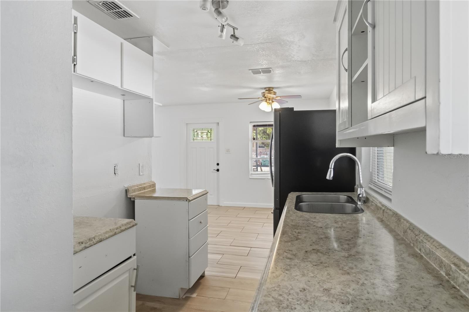 LAUREL TERRACE - Residential