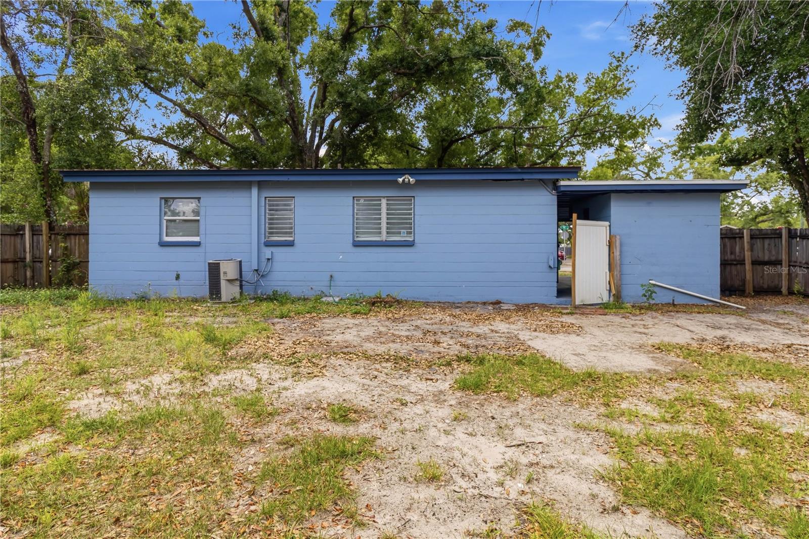LAUREL TERRACE - Residential