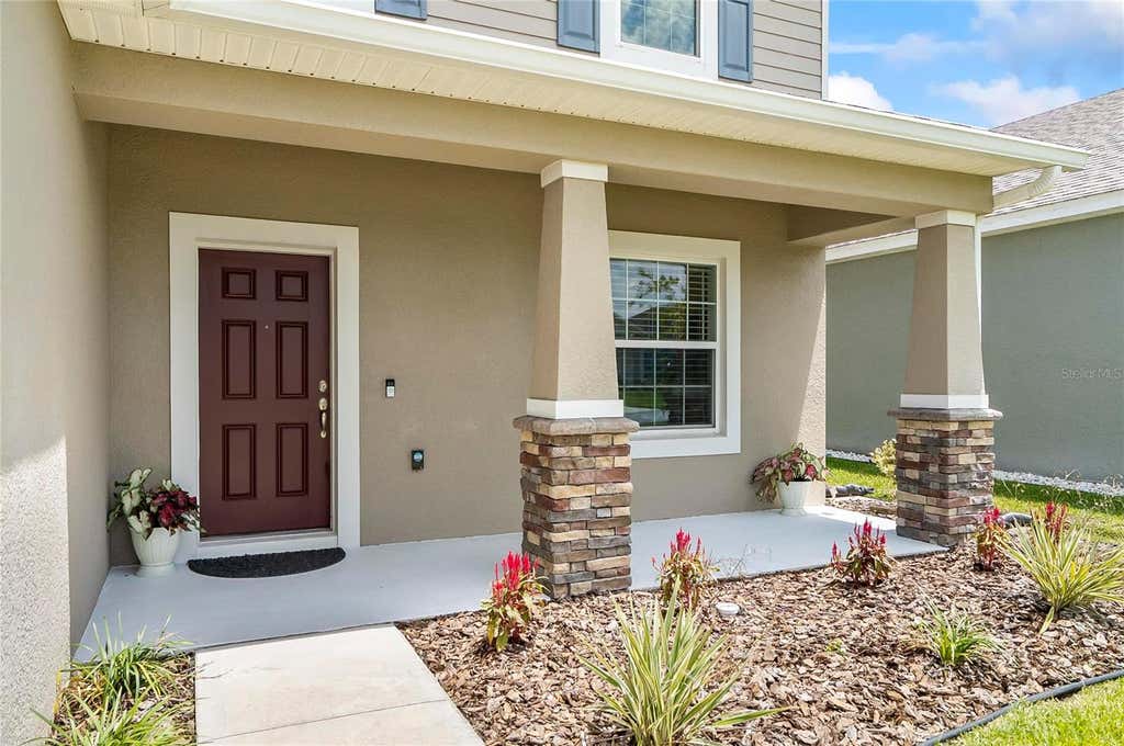 Photo of 40 Oakleaf Way, Palm Coast, FL 32137 (MLS # FC320880)