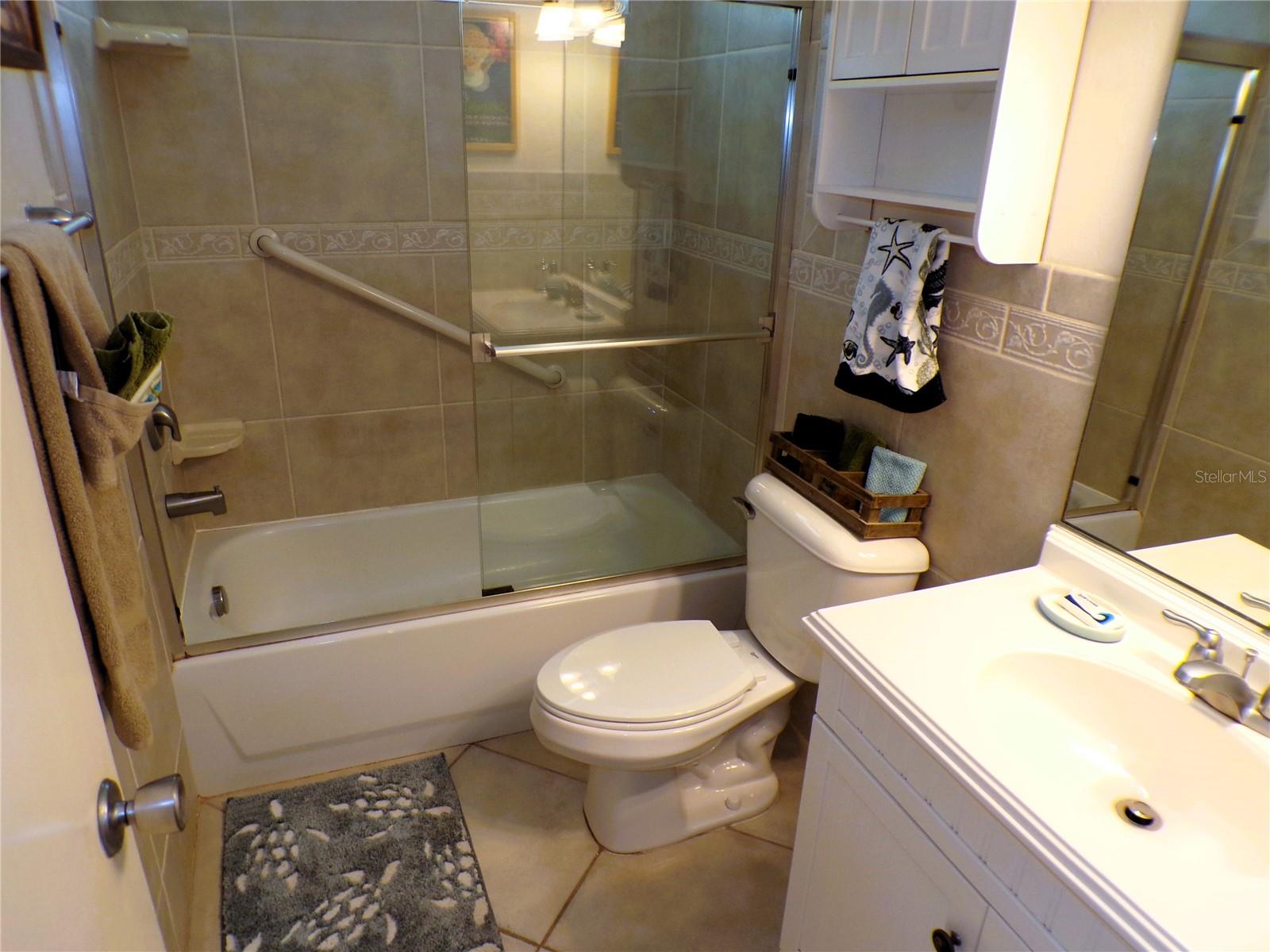 RUNAWAY BAY - Residential