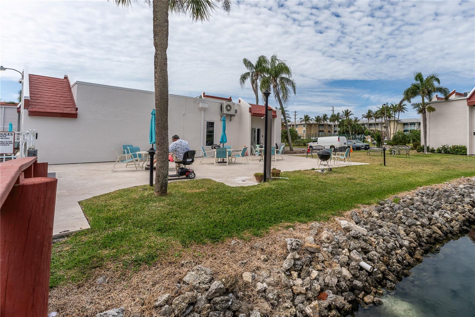 RUNAWAY BAY - Residential