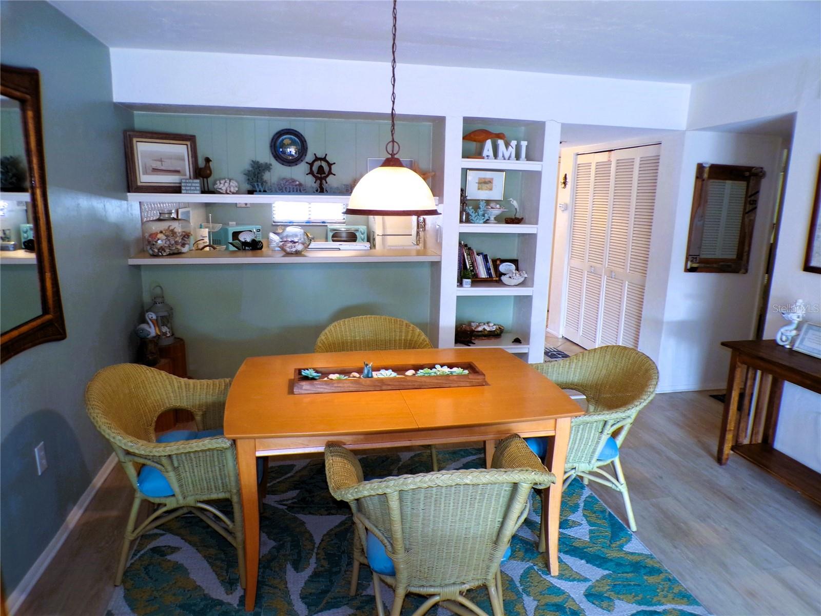 RUNAWAY BAY - Residential